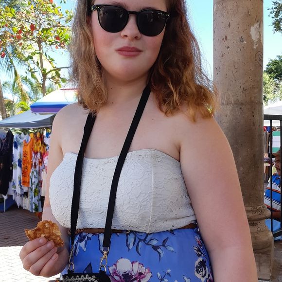 Meet your Posher, Emma - Picture 1 of 1